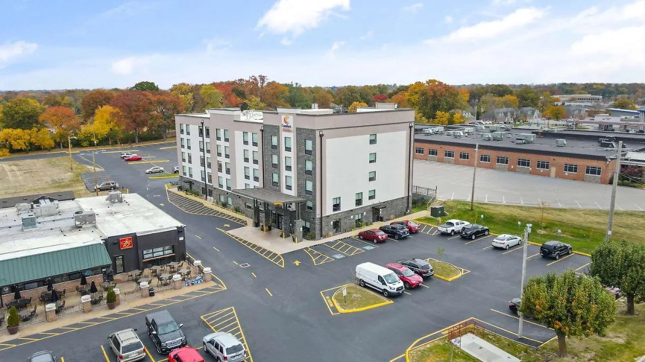 Hotel Comfort Suites St Louis - Sunset Hills Saint-Louis